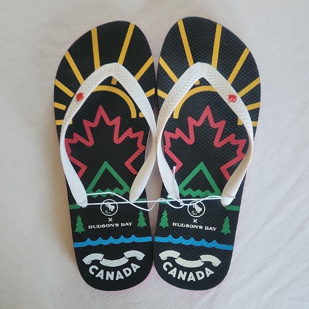 Hudson's Bay HBC Canada Summer Flip-Flops NWOT ☀️